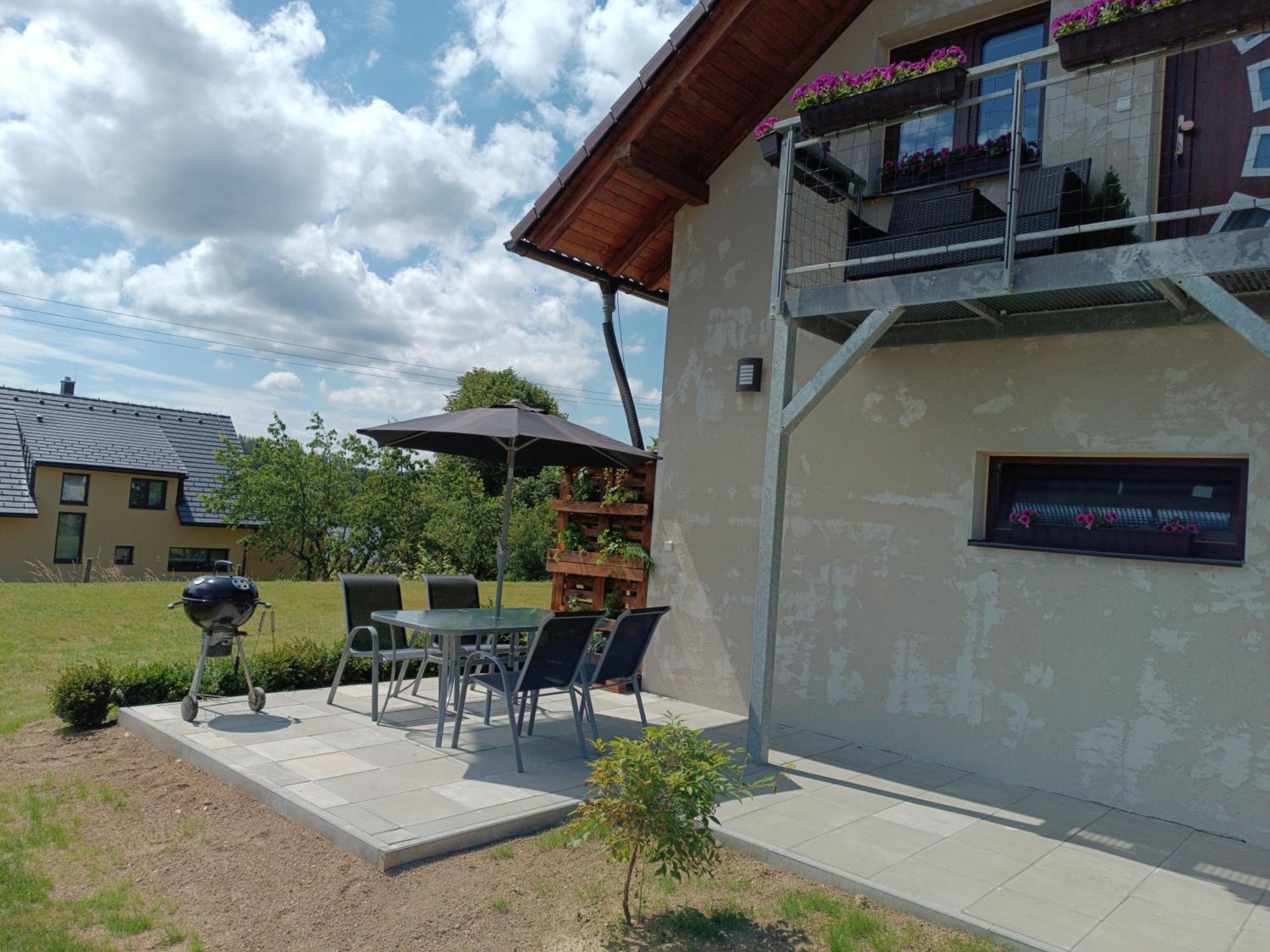 Apartman Frymburk 700 Buitenkant foto